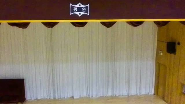 '드론 촬영 광안중 강당' 썸네일이미지