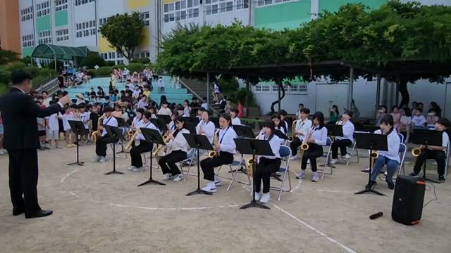 '2024.6.19. 등굣길음악회4' 썸네일이미지